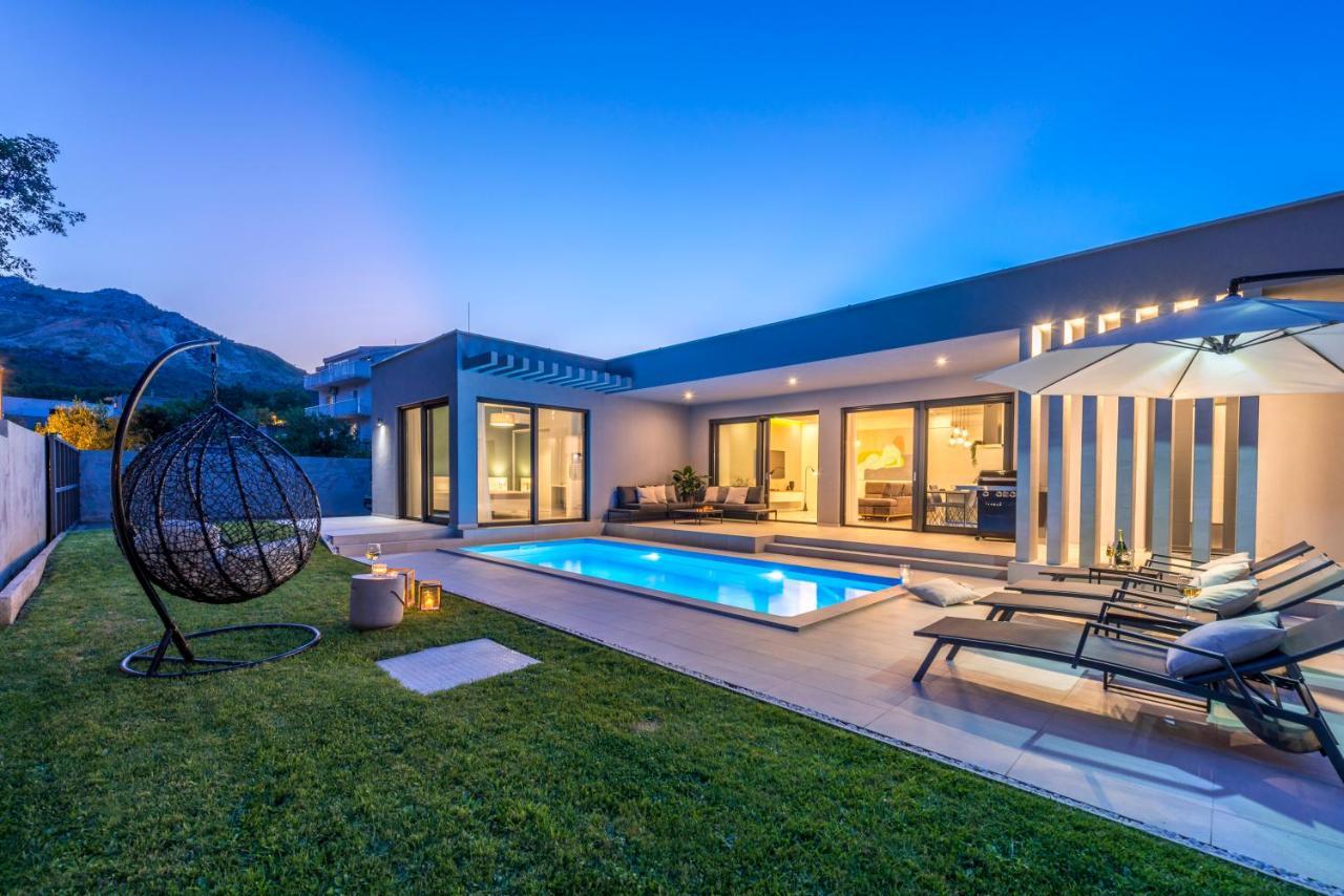 Villa Oasis - Your Luxury Home Away From Home Celopeci Eksteriør bilde